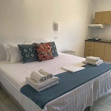 Kourkoumelata Hotel